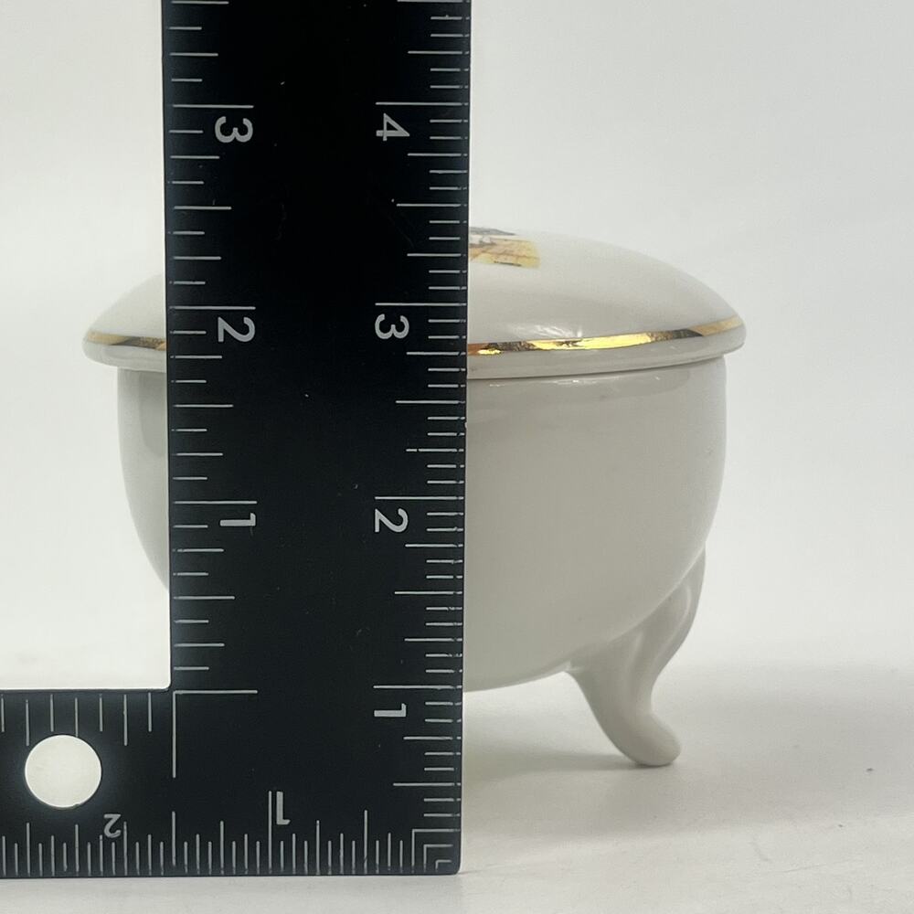 Holly Hobbie Porcelain Footed Trinket Box “Put On A Happy Face” Japan 1973 VTG - Picture 8 of 9